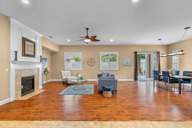2442 Pepper Tree Ln, Manteca, CA 95336