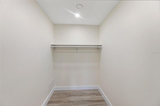3229 BENEVA ROAD 203, Sarasota, FL 34232