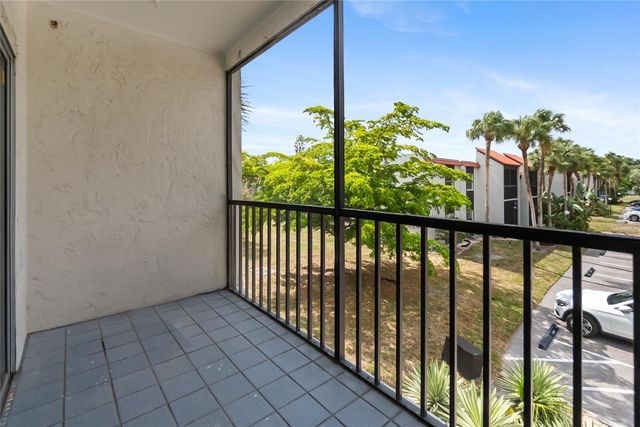 3229 BENEVA ROAD 203, Sarasota, FL 34232