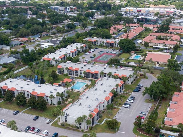 3229 BENEVA ROAD 203, Sarasota, FL 34232