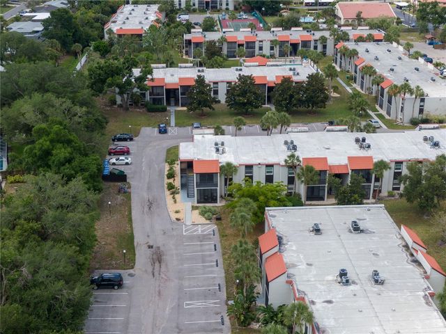 3229 BENEVA ROAD 203, Sarasota, FL 34232
