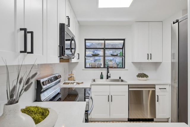333 Hickey Boulevard 203, Daly City, CA 94015