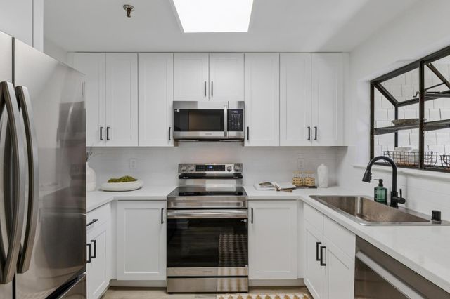 333 Hickey Boulevard 203, Daly City, CA 94015