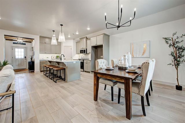 4832 Sand Lily Lane, Edmond, OK 73034