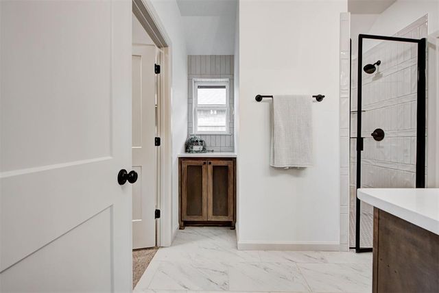 4832 Sand Lily Lane, Edmond, OK 73034