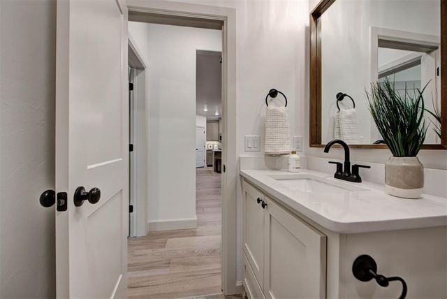 4832 Sand Lily Lane, Edmond, OK 73034