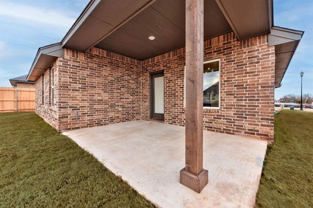 4832 Sand Lily Lane, Edmond, OK 73034
