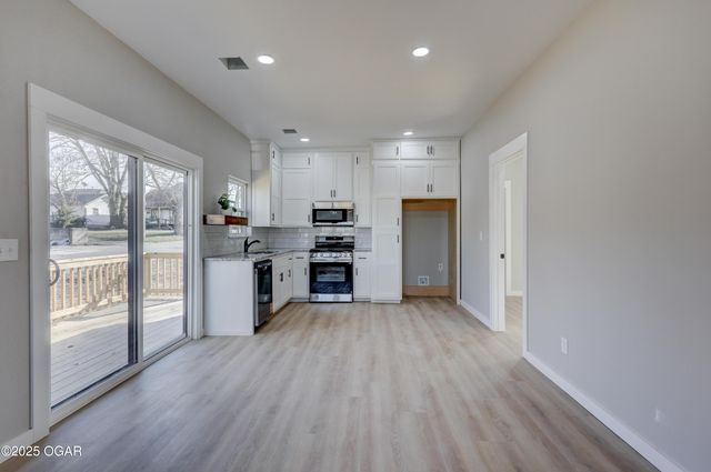 618 E 5th Street, Galena, KS 66739