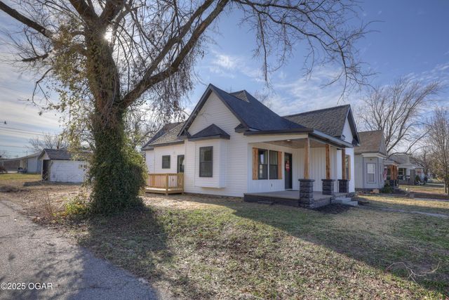 618 E 5th Street, Galena, KS 66739