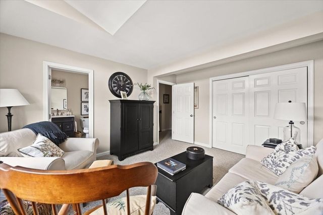 1316 Carriage Ln 1316, Taunton, MA 02780