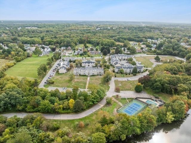1316 Carriage Ln 1316, Taunton, MA 02780