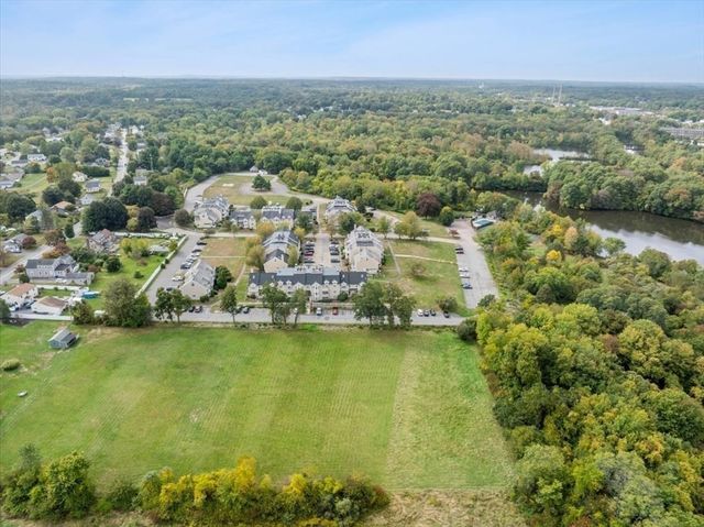 1316 Carriage Ln 1316, Taunton, MA 02780
