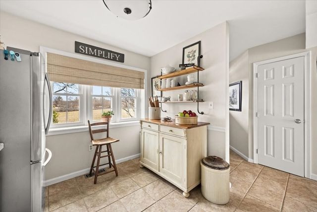 1316 Carriage Ln 1316, Taunton, MA 02780