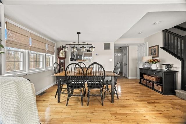 1316 Carriage Ln 1316, Taunton, MA 02780