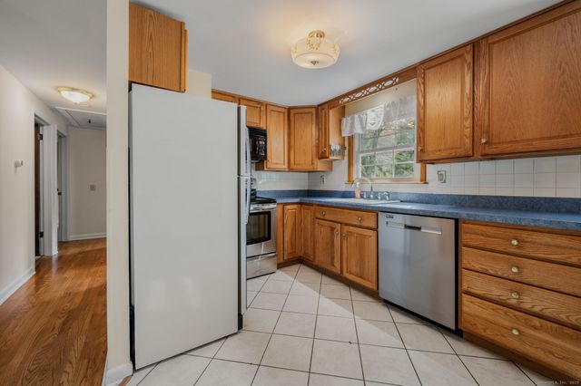 25 Marion Drive, East Lyme, CT 06333