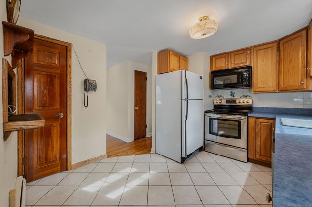 25 Marion Drive, East Lyme, CT 06333