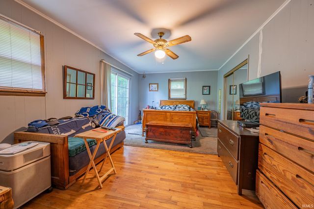 330 E 10th Street, Jonesboro, IN 46938