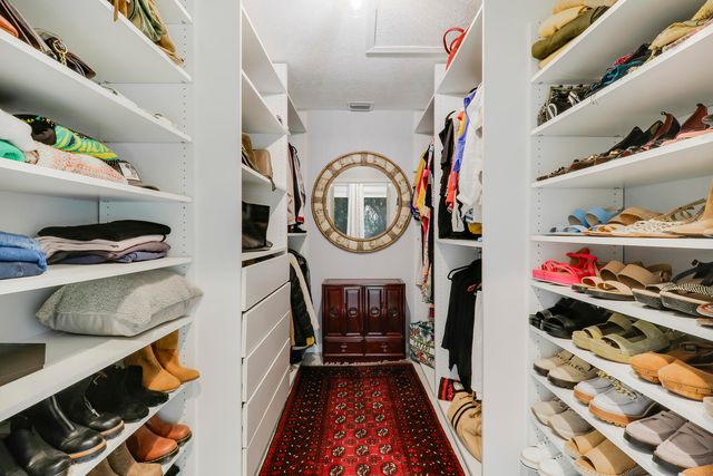 815 NE Stokes Terrace, Jensen Beach, FL 34957