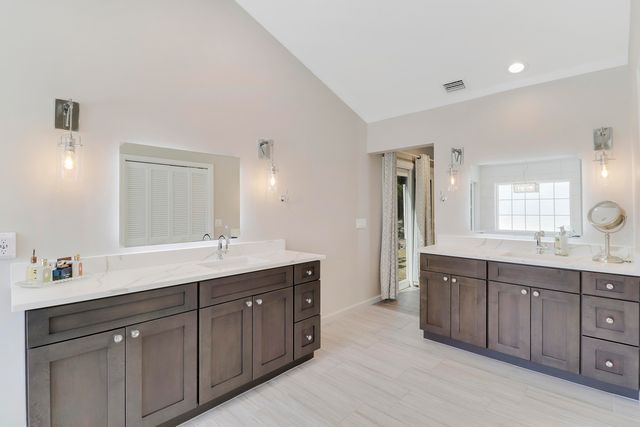 815 NE Stokes Terrace, Jensen Beach, FL 34957