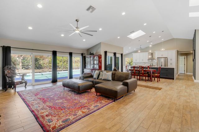 815 NE Stokes Terrace, Jensen Beach, FL 34957