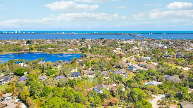 815 NE Stokes Terrace, Jensen Beach, FL 34957