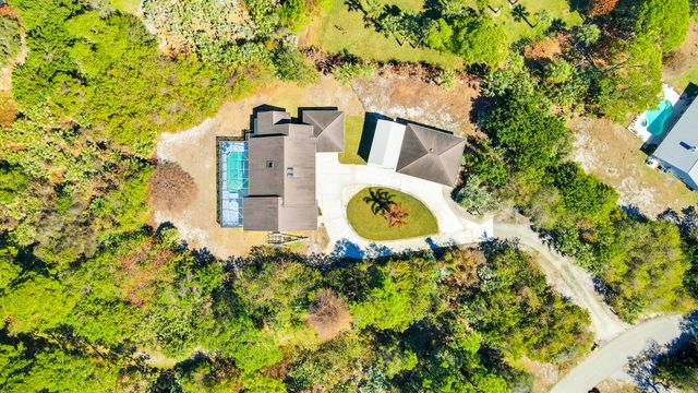 815 NE Stokes Terrace, Jensen Beach, FL 34957