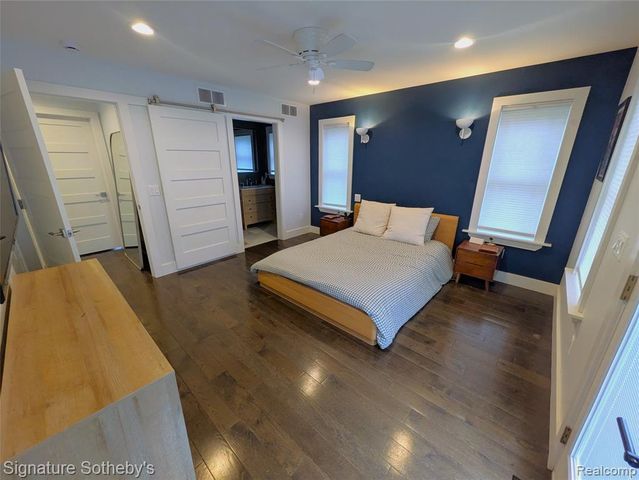 2059 Columbia Road, Berkley, MI 48072