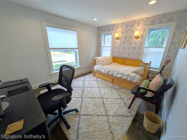 2059 Columbia Road, Berkley, MI 48072