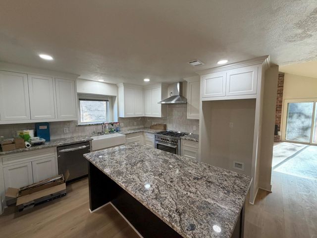 70 Brookflower Road, Spring, TX 77380