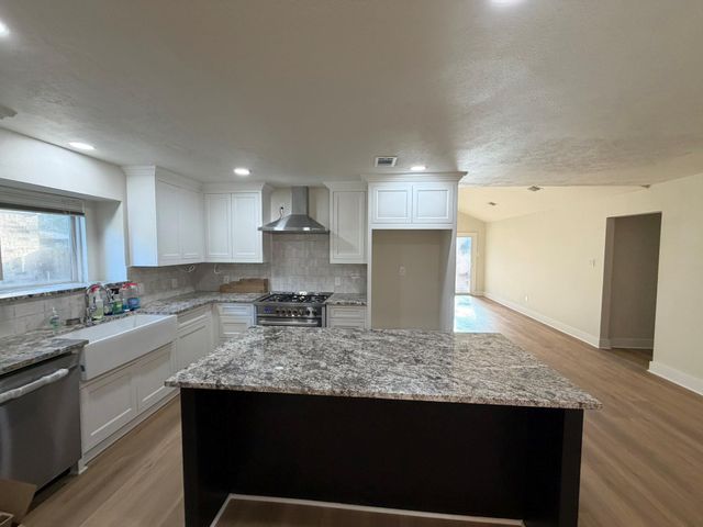 70 Brookflower Road, Spring, TX 77380