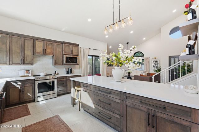 4029 E CHOLLA CANYON Drive, Phoenix, AZ 85044