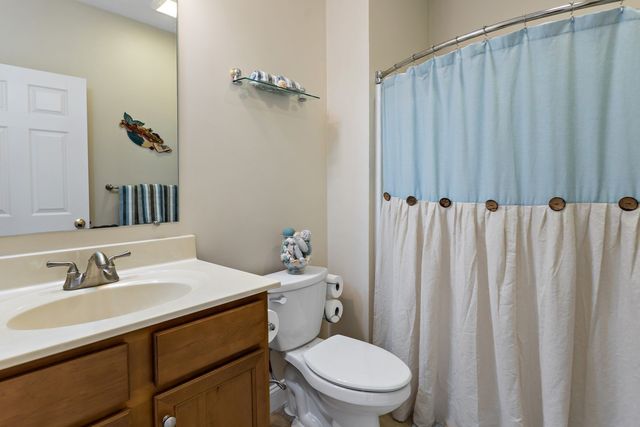 45 Grey Hawk Dr 578, Mashpee, MA 02649