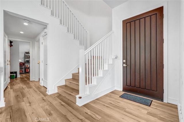 151 Winnett, Irvine, CA 92602