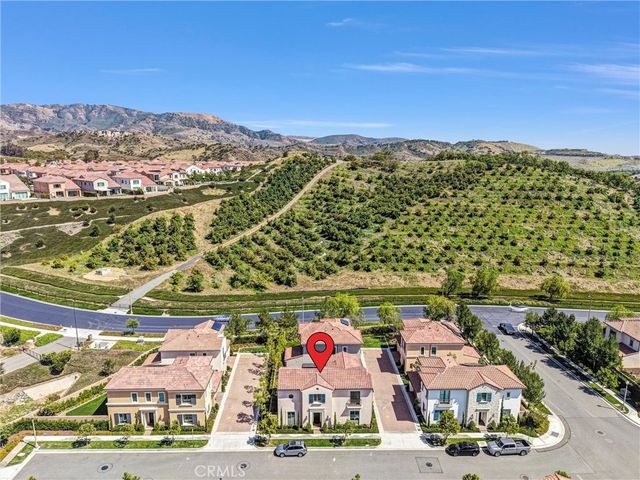 151 Winnett, Irvine, CA 92602