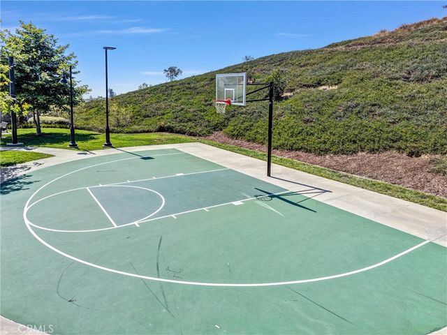 151 Winnett, Irvine, CA 92602