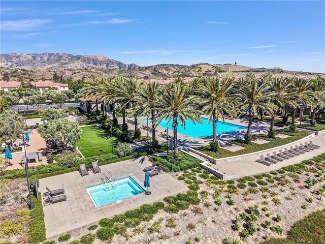151 Winnett, Irvine, CA 92602