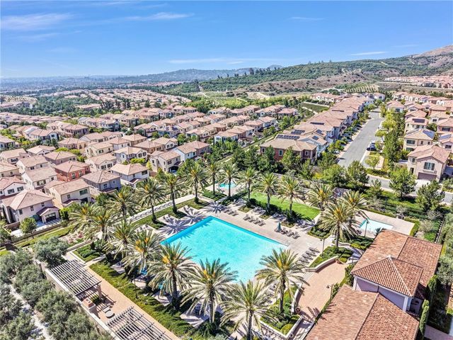 151 Winnett, Irvine, CA 92602