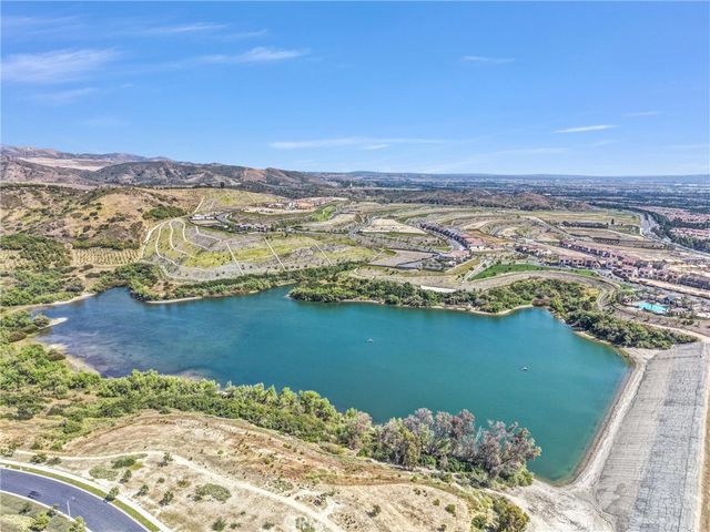 151 Winnett, Irvine, CA 92602