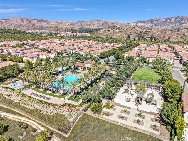 151 Winnett, Irvine, CA 92602
