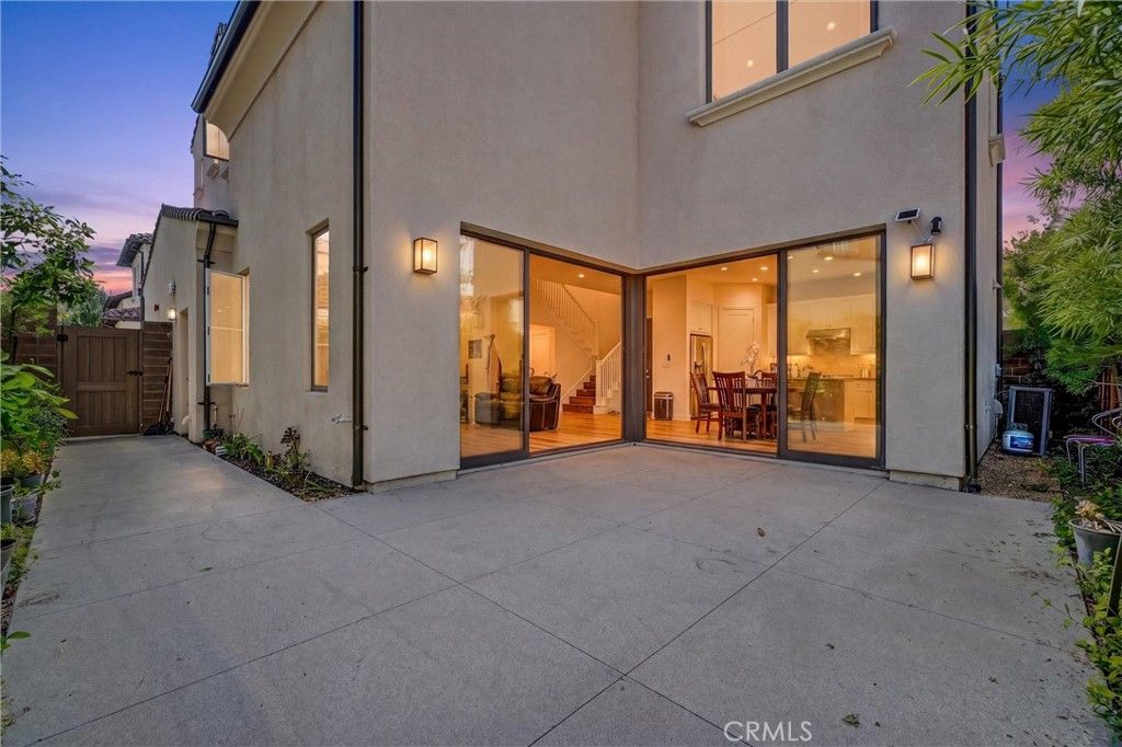 Image 34 of property listing at 151 Winnett, Irvine, CA 92602