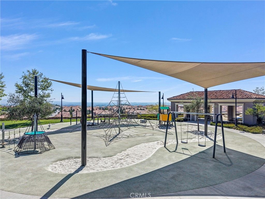 Image 37 of property listing at 151 Winnett, Irvine, CA 92602