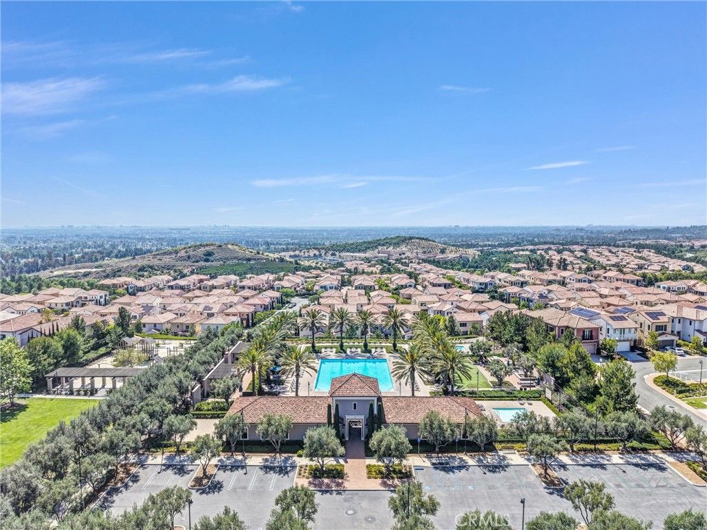 Image 43 of property listing at 151 Winnett, Irvine, CA 92602