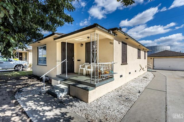 1100 Glade Street, Bakersfield, CA 93308