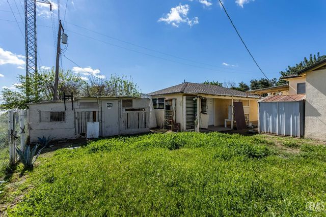 1100 Glade Street, Bakersfield, CA 93308