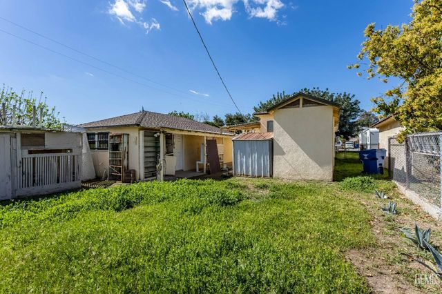 1100 Glade Street, Bakersfield, CA 93308