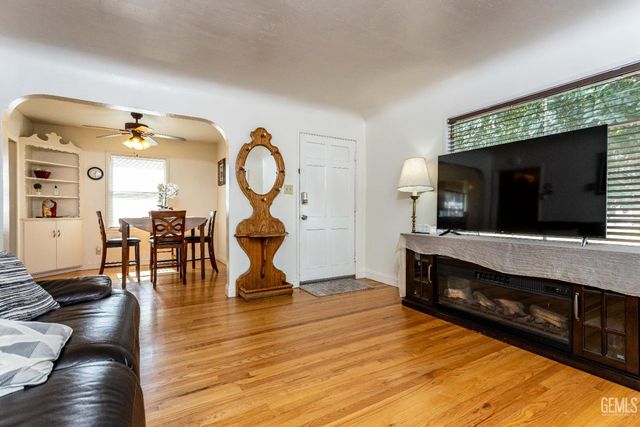 1100 Glade Street, Bakersfield, CA 93308