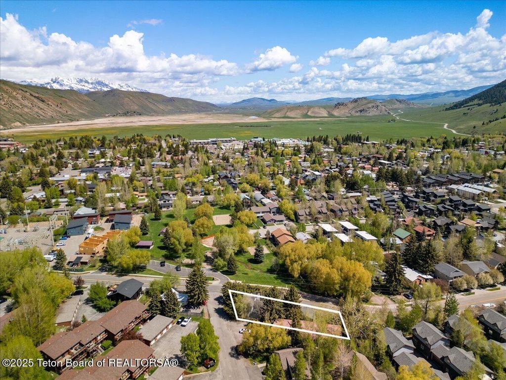 500 E KELLY Avenue, Jackson, WY 83001 photo 19