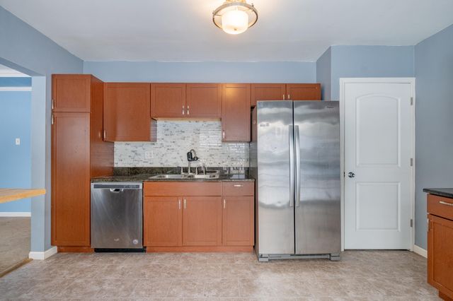 2321 Crest Road, Gary, IN 46408