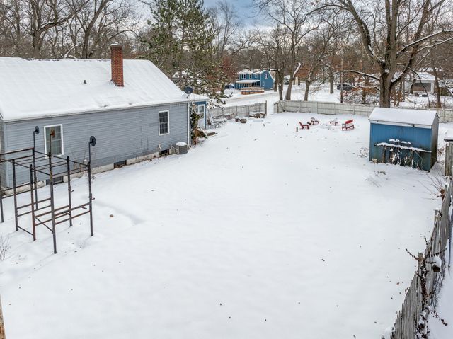 2321 Crest Road, Gary, IN 46408