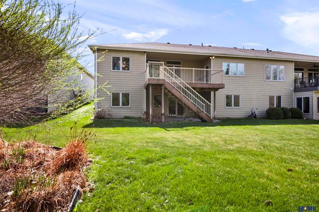 7746 Phares Drive, Lincoln, NE 68516